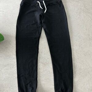 Monrow Mommy Jogger Pants with White Drawstring